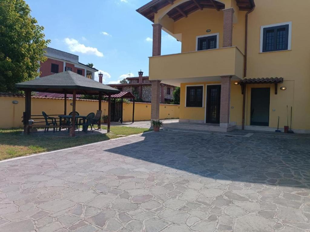 Come A Casa Ostia Antica Exterior photo
